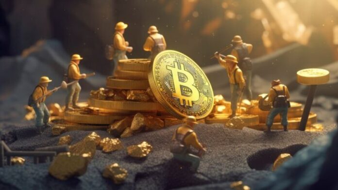 bitcoin-mining چند فرد در ابعاد کوچک که مشغول استخراج بیت کوین هستند