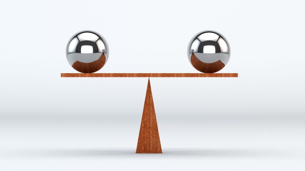 الیزابت وارن بر لزوم وضع قوانین یکسان برای بازار کریپتو و دیگر بازارهای مالی تاکید کرد.