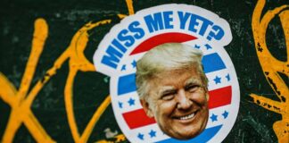 آیا دونالد ترامپ به جمع طرفداران بیتکوین میپیوندد؟ اشارات مثبت ترامپ به بیتکوین میتواند حاکیاز تغییر نگرش او به ارز دیجیتال باشد.