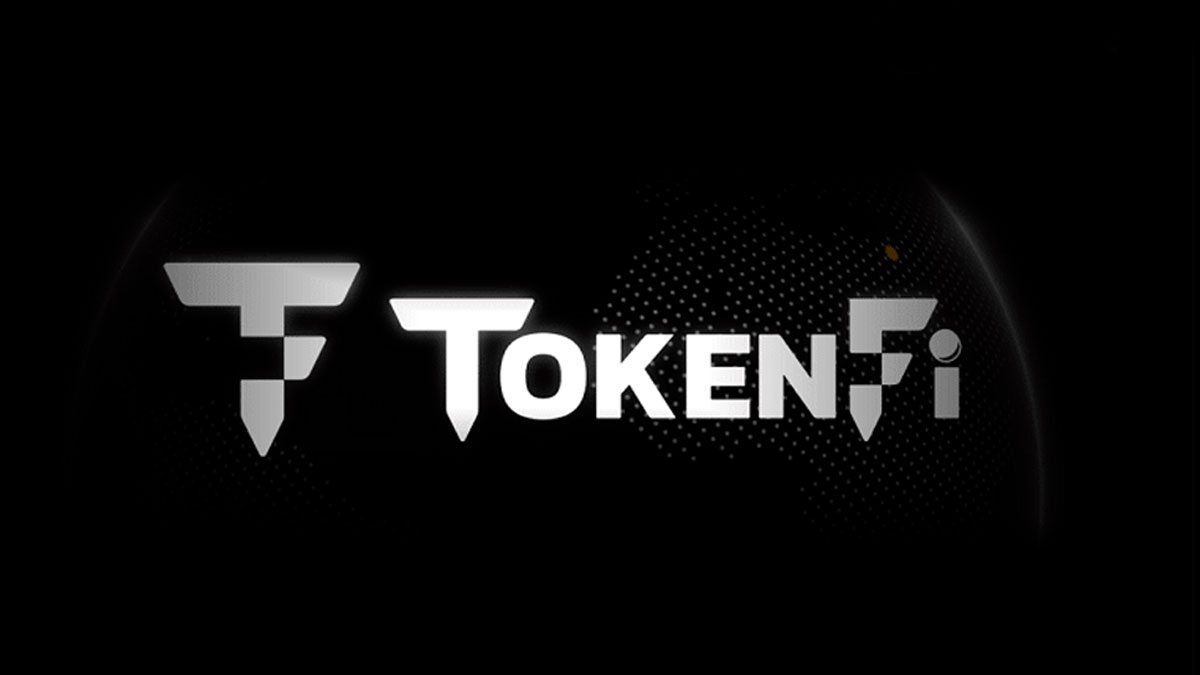 طراحی لوگو TokenFi با رنگ نقره‌ای روی پس زمینه مشکی
