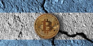 گرایش فزاینده به بیت کوین در آرژانتین: روی آوردن شهروندان به رمزارزها به جای دلار آمریکا با افزایش مشکلات اقتصادی و کاهش ارزش پزو و افزایش قیمت دلار، مردم آرژانتین به بیت کوین روی آوردند.