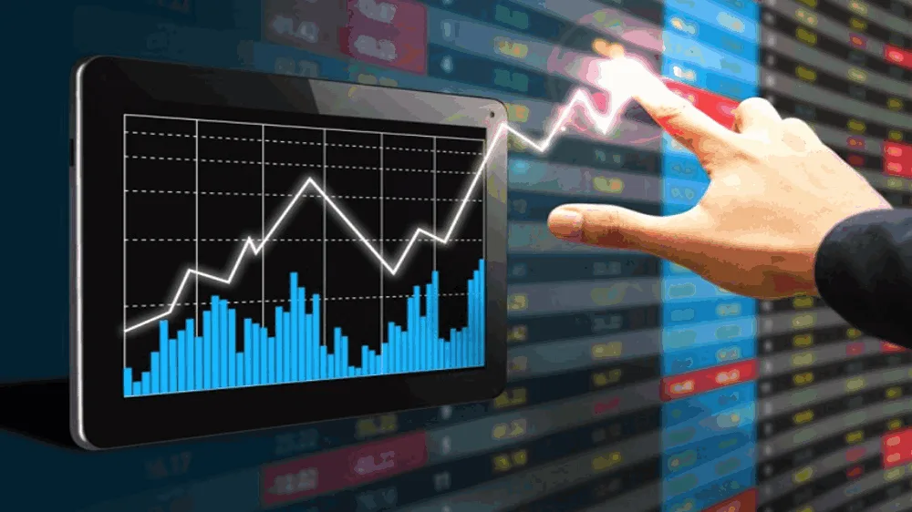 تصویری از دستی در حال ترید ارز دیجیتال یونی سواپ