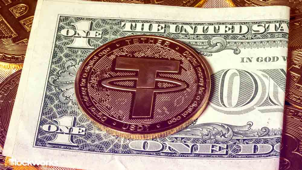 سکه تتر بر روی دلار آمریکا