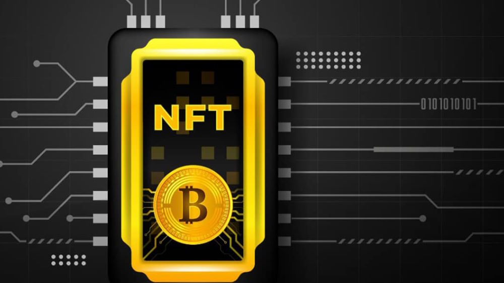 نماد NFT و بیت کوین روی یک خازن