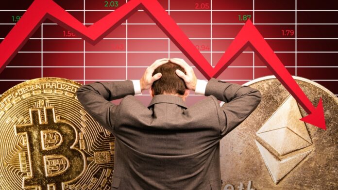 crypto-market-price یک مرد که دستش رو روی سرش گذاشته بخاطر افت بازار