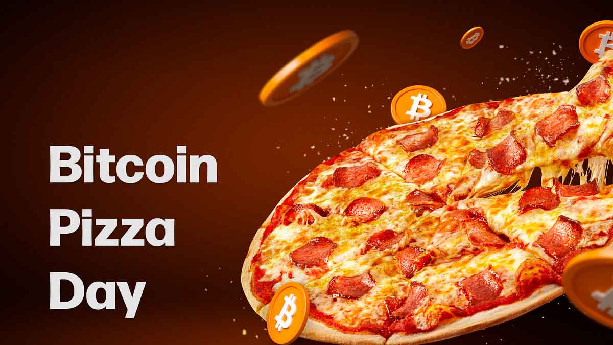 روز پیتزا بیت کوین چیست؟ تصویر یک پیتزا در کنار سکه های بیت کوین