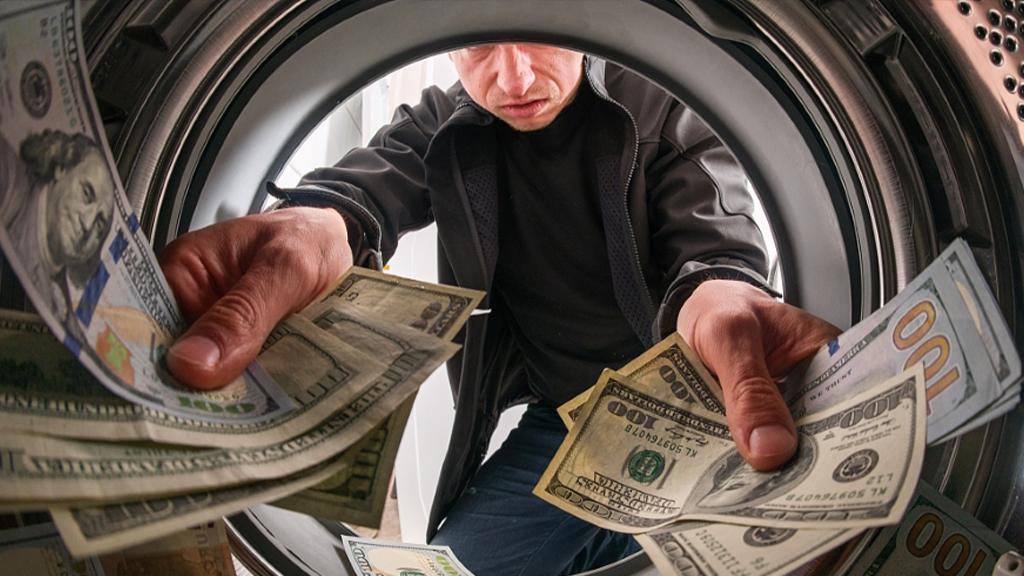 چرا AML برای صنعت ارزهای دیجیتال حیاتی است؟